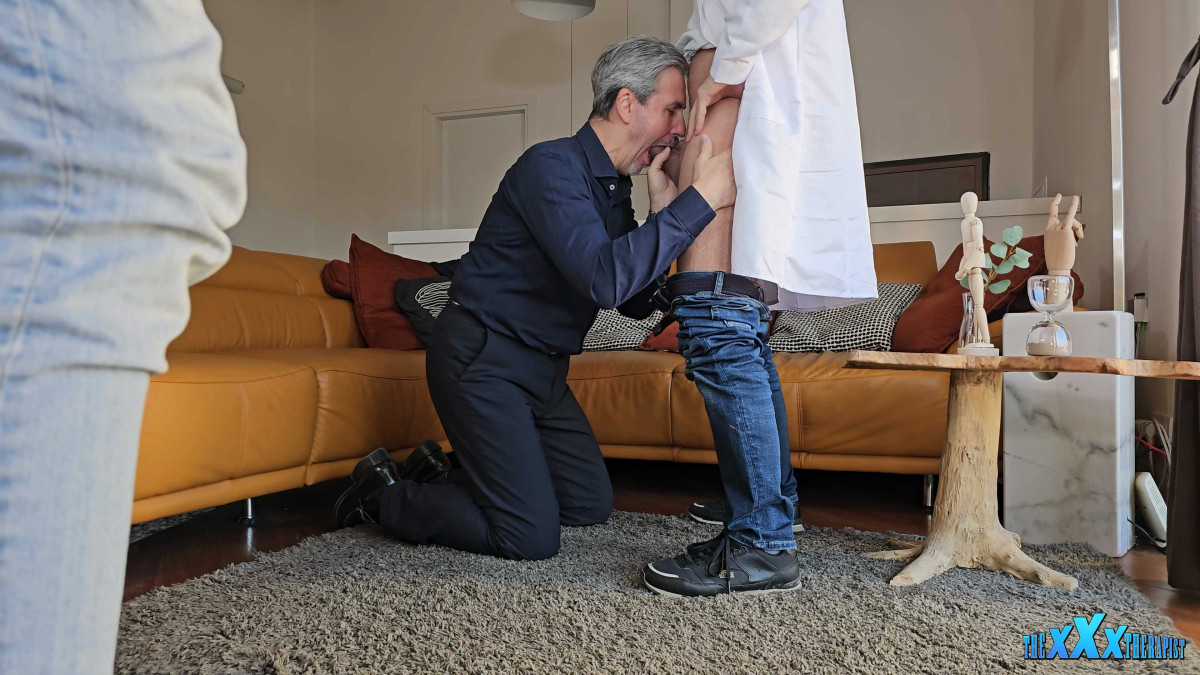 Dr. Costas’s Office Blowjob preview 19